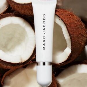 Marc Jacobs Under(cover) Blurring Coconut Face Primer